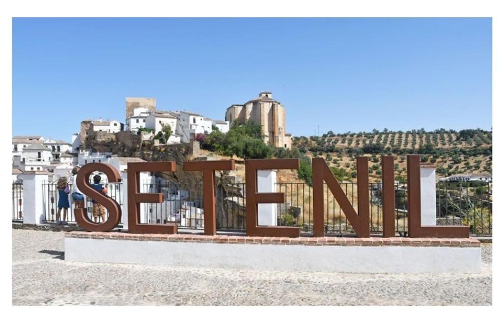 La Medina Alta Apartment Setenil De Las Bodegas Luaran gambar